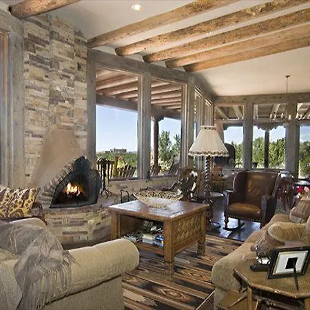 El Otro Mundo Five-Bedroom Holiday Home